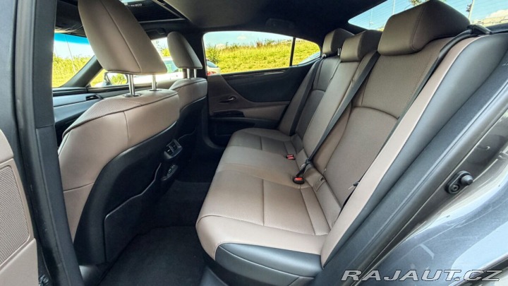Lexus Ostatní modely ES 300h 300H 2,5 HEV BUSINESS EDI 2025