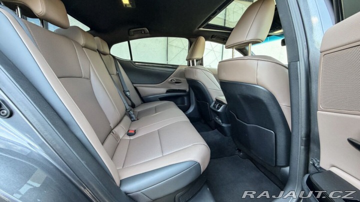 Lexus Ostatní modely ES 300h 300H 2,5 HEV BUSINESS EDI 2025