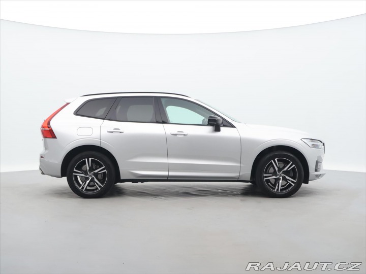 Volvo XC60 2.0 B4 145kW R-Design CZ 2020