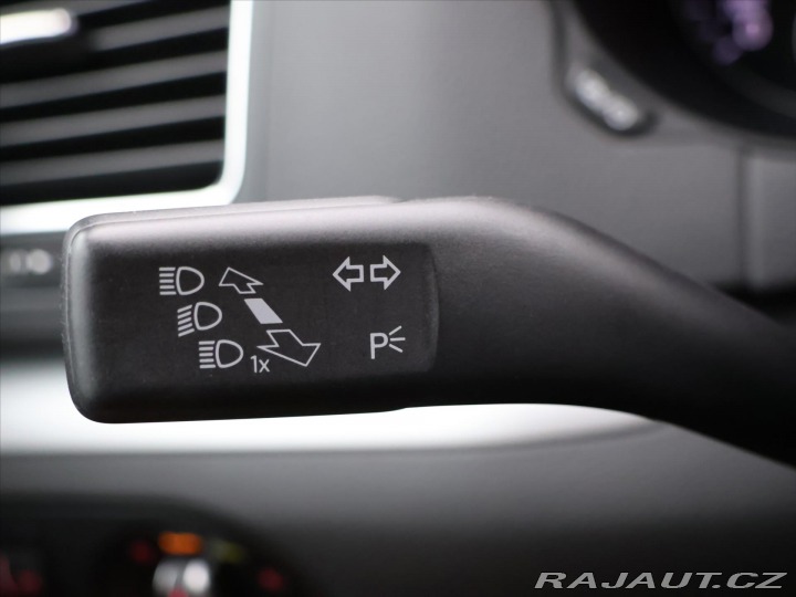 Volkswagen Sharan 2,0 TDI 103kW Highline 7- 2015