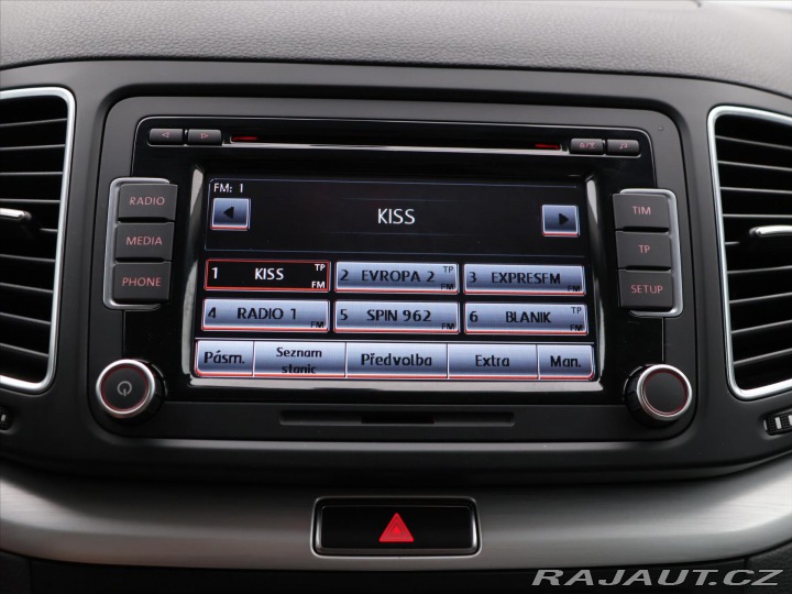 Volkswagen Sharan 2,0 TDI 103kW Highline 7- 2015