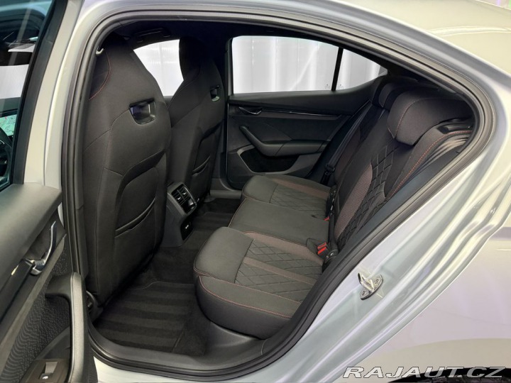 Škoda Octavia 2.0 TSI 180KW DSG RS, HUD 2023