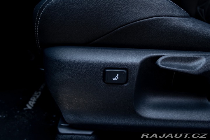 Toyota Yaris Cross 1.5 Hybrid 4x4 Executive 2022