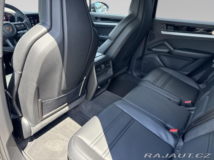 Porsche Cayenne S E-Hybrid 2025