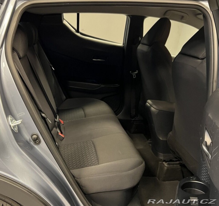 Toyota C-HR 1.8 Hybrid AT COMFORT 2021