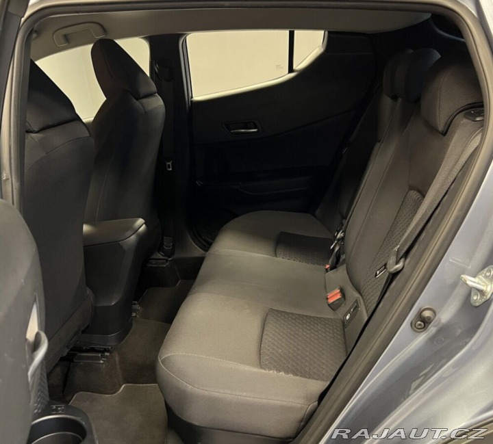 Toyota C-HR 1.8 Hybrid AT COMFORT 2021