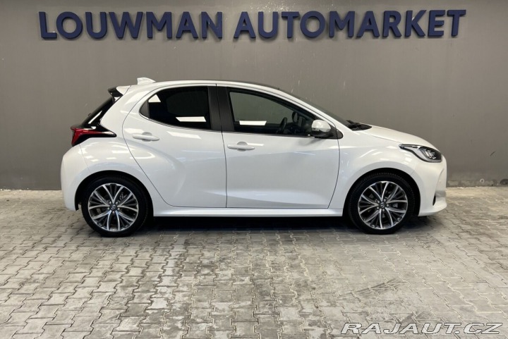 Toyota Yaris 1.5 Hybrid AT EXECUTIVE S 2023