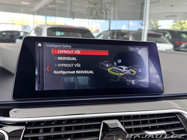 BMW 5 530i xDrive*360Kam*KeyLes 2019