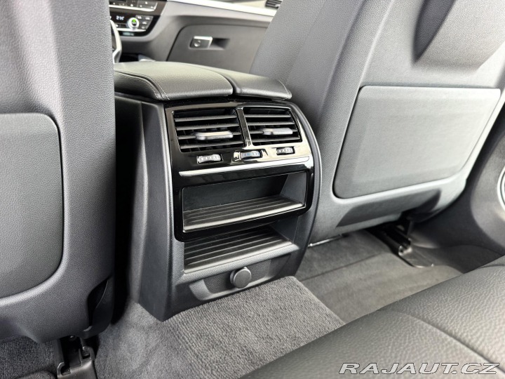 BMW 5 530i xDrive*360Kam*KeyLes 2019