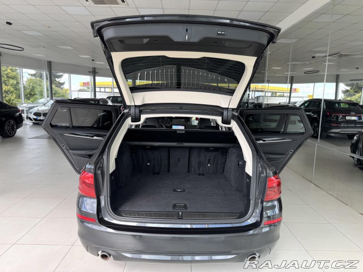 BMW 5 530i xDrive*360Kam*KeyLes 2019
