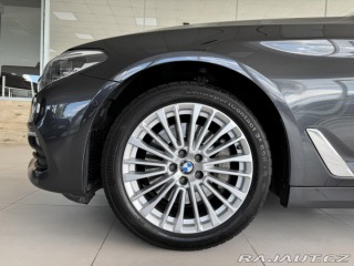BMW 5 530i xDrive*360Kam*KeyLes 2019