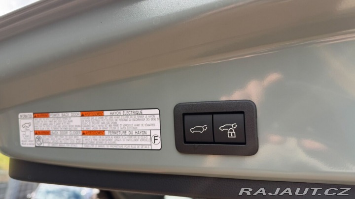 Toyota Corolla Cross 1.8.Hybrid Style skladový 1800