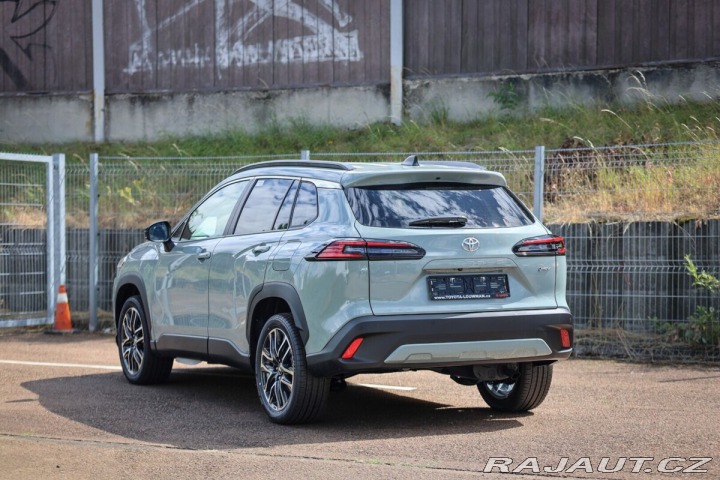 Toyota Corolla Cross 1.8.Hybrid Style skladový 1800