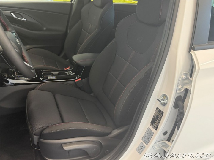Hyundai i30 1,5 T-GDI GO NLINE! AT 2025