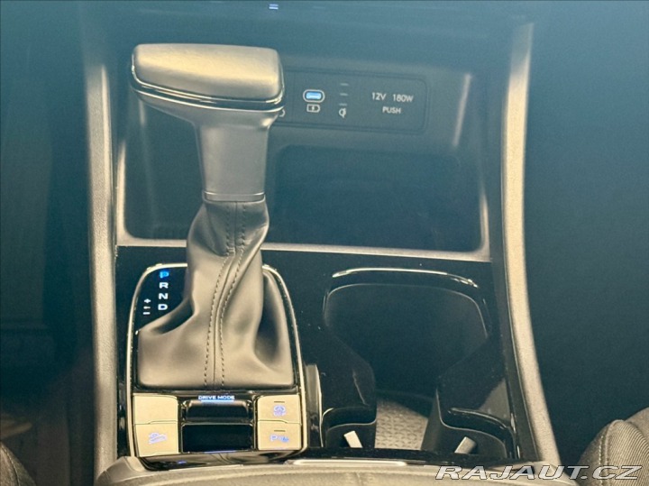 Hyundai Tucson 1,6 TGDI STYLE AT 2025