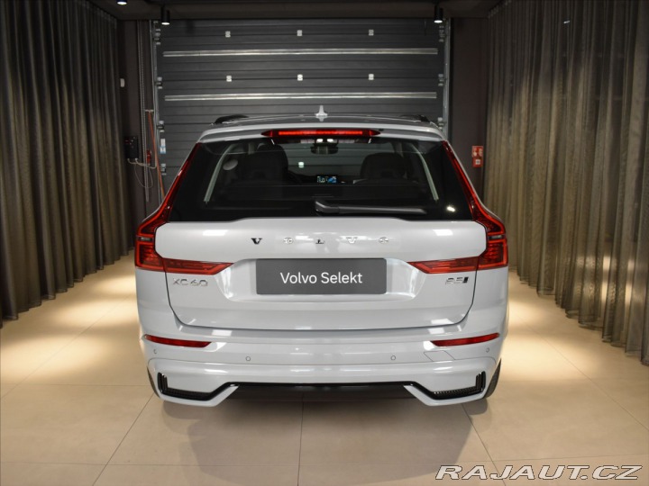 Volvo XC60 2,0 B5 AWD PLUS BLIS,Bezk 2025