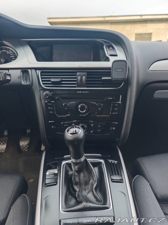 Audi A4 2,0   tdi 2012 1800