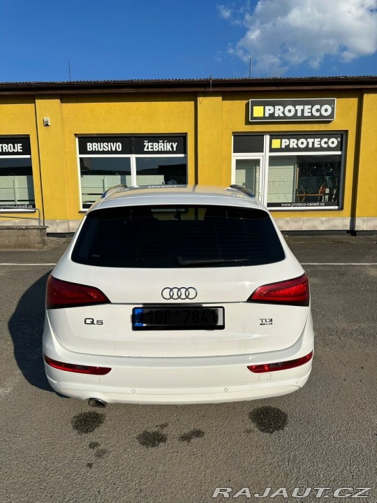 Audi Q5 TDI 4X4 ( 320 000 KČ) 1800
