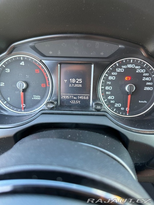 Audi Q5 TDI 4X4 ( 320 000 KČ) 1800