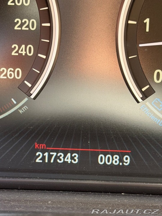 BMW 5 3,0   D • Head-Up Display 2015