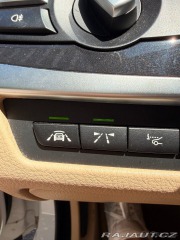 BMW 5 3,0 D • Head-Up Display 2015