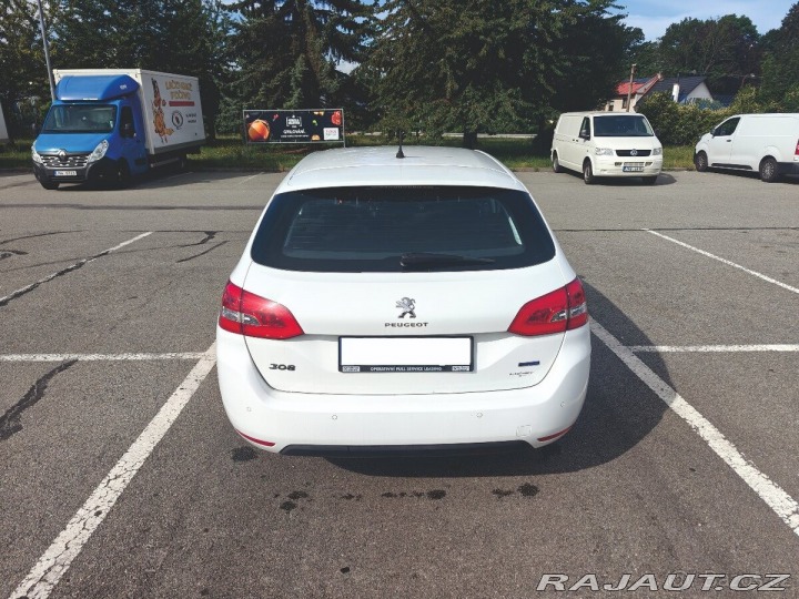 Peugeot 308 1,6 SW BlueHDi 88 kW | 2016