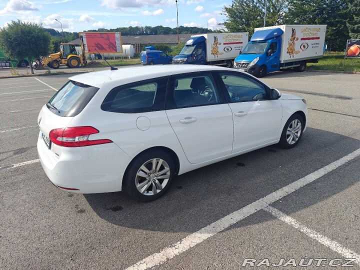 Peugeot 308 1,6 SW BlueHDi 88 kW | 2016