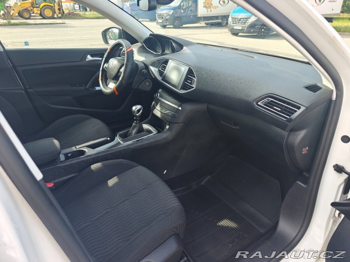 Peugeot 308 1,6 SW BlueHDi 88 kW | 2016