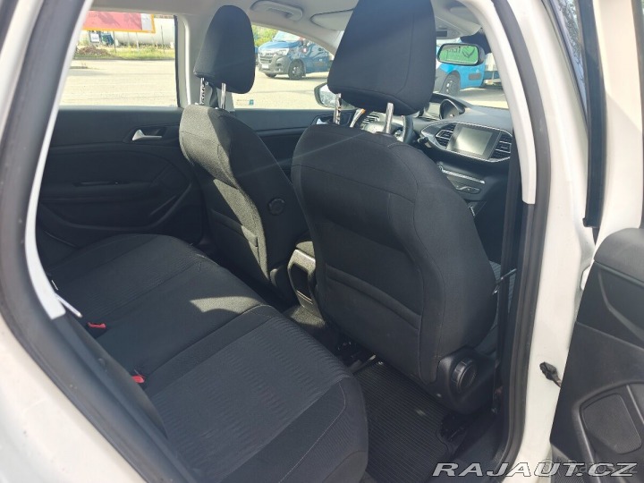 Peugeot 308 1,6 SW BlueHDi 88 kW | 2016