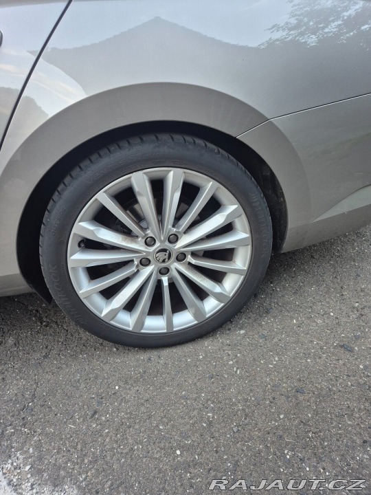 Škoda Superb 2,0 140 kW DSG 4x4 | 12 2017