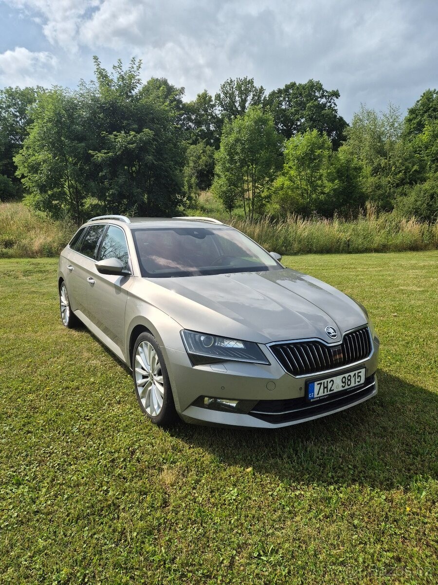 Škoda Superb 2,0 140 kW DSG 4x4 | 12
