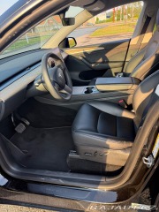 Tesla Model Y 1800