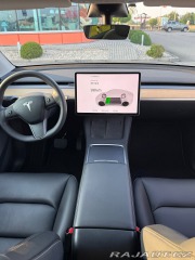 Tesla Model Y 1800