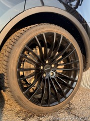 Tesla Model Y 1800