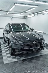 Volkswagen Touareg 3,0   TDi R Line BLACK ST 2022