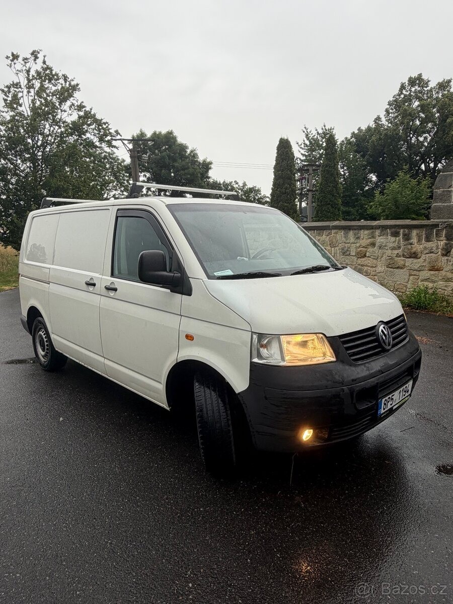 Volkswagen Transporter 2,5 TDI 96kw BNZ