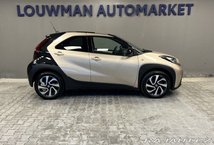 Toyota Aygo 1.0 AT STYLE 2024