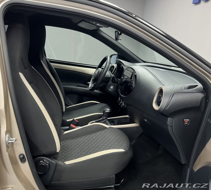 Toyota Aygo 1.0 AT STYLE 2024