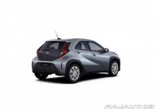 Toyota Aygo 1.5. Hybrid Active dodání 1800