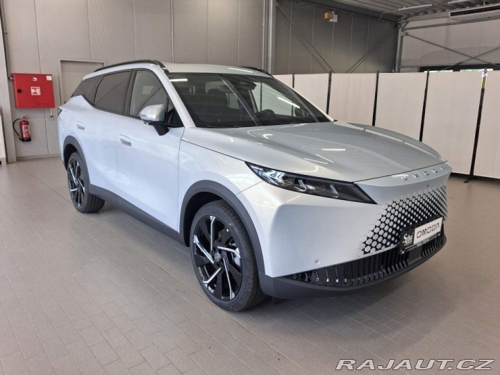 Omoda Ostatní modely 7 7 PHEV Luxury 2026