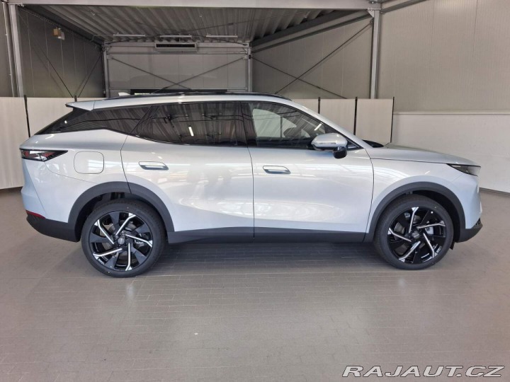 Omoda Ostatní modely 7 7 PHEV Luxury 2026