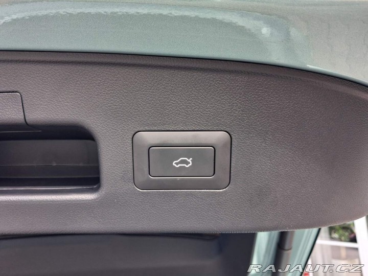Omoda Ostatní modely 7 Luxury 1.5 tGDI PHEV 2026