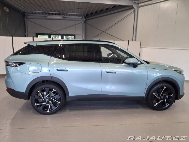 Omoda Ostatní modely 7 Luxury 1.5 tGDI PHEV 2026