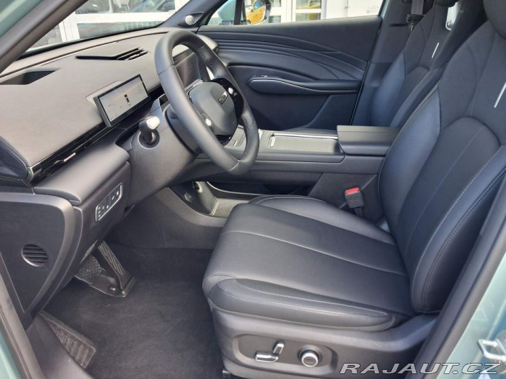 Omoda Ostatní modely 7 Luxury 1.5 tGDI PHEV 2026