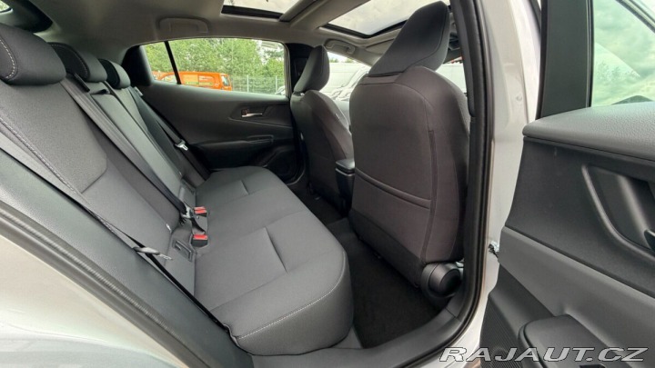 Toyota Prius PHEV Prestige - akční cen 1800