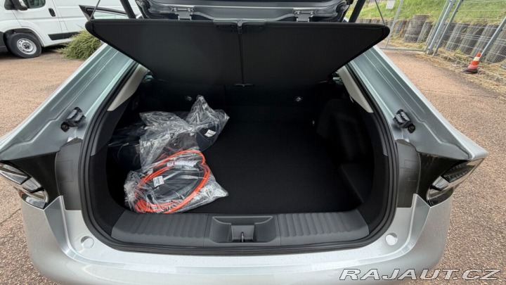 Toyota Prius PHEV Prestige - akční cen 1800