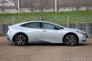 Toyota Prius PHEV Prestige dodání září 1800