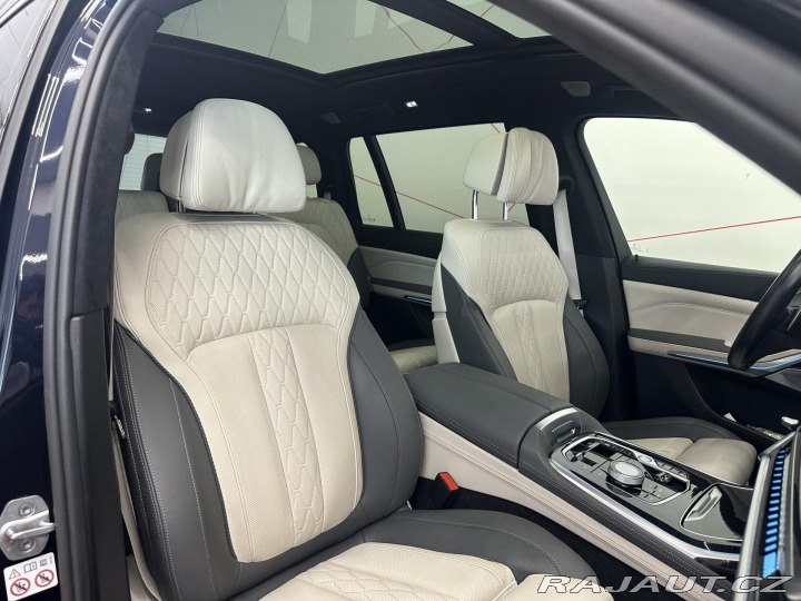 BMW X7 M60i Imdividual*CZ*DPH*Zá 2023