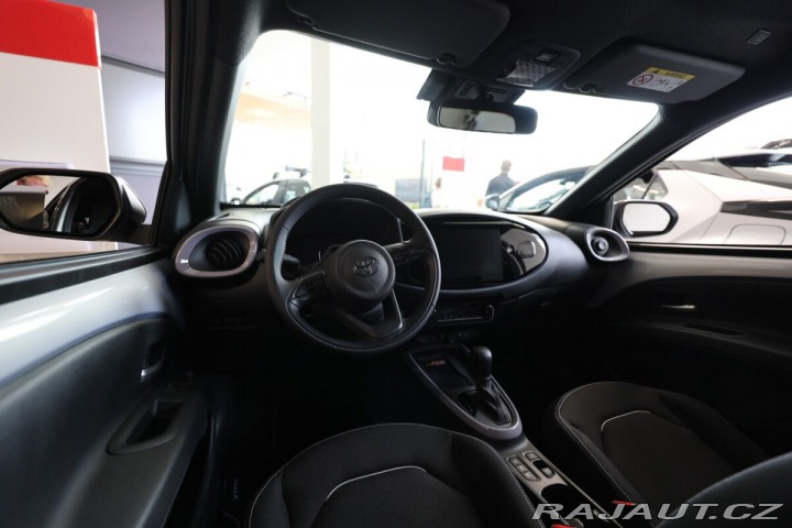 Toyota Aygo Hybrid 1.5 Style Smart e- 1800