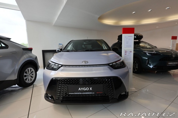 Toyota Aygo Hybrid 1.5 Style Smart e- 1800